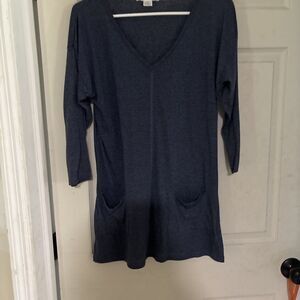 August Silk Blue  3/4 Sleeve V-neck Top/Shirt/Blouse w/ pockets ~Size M